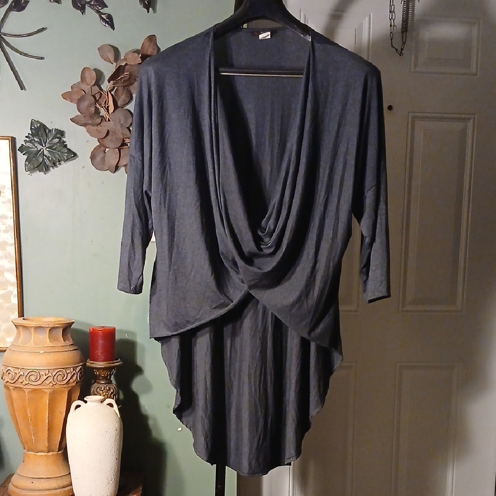 Myth Women's Gray Draped Tunic Top